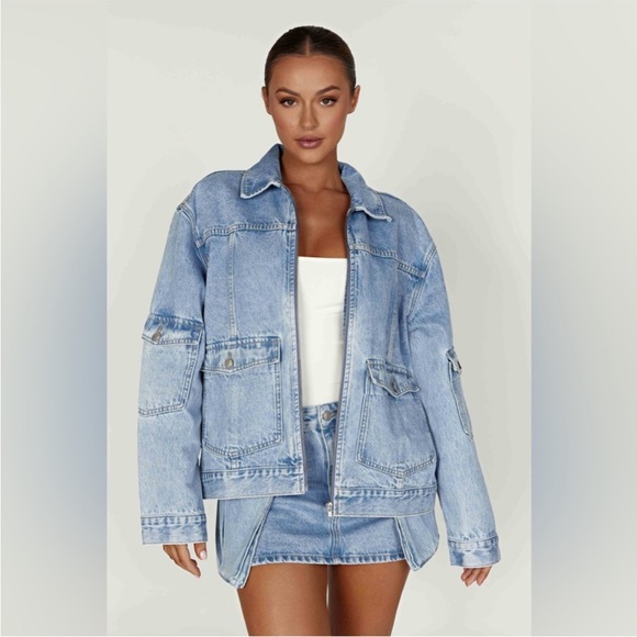 Meshki Oversized Light Denim Jacket Pockets Casual Women’s Size 8 Blue - Picture 2 of 6